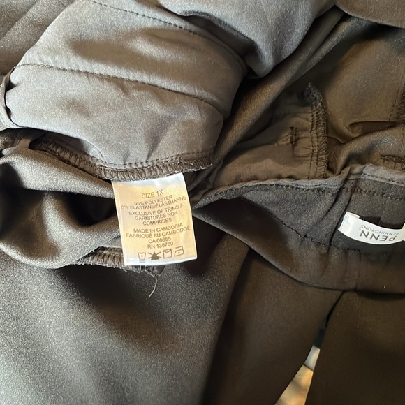 Paper bag style trousers, black, size 1x, 95%polyester, machine washable - Picture 4 of 5